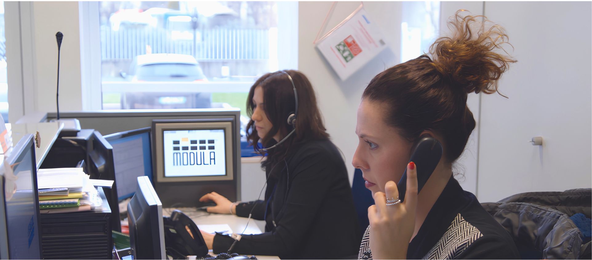 Modula Service & Customer Care answering clients